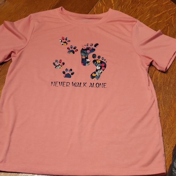 SHEIN Never Walk Alone T-Shirt Size Medium - Picture 6 of 7